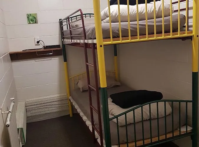 Spa Lodge Hostel *