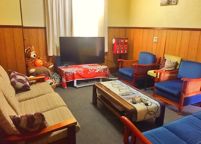 Spa Lodge Hostel *